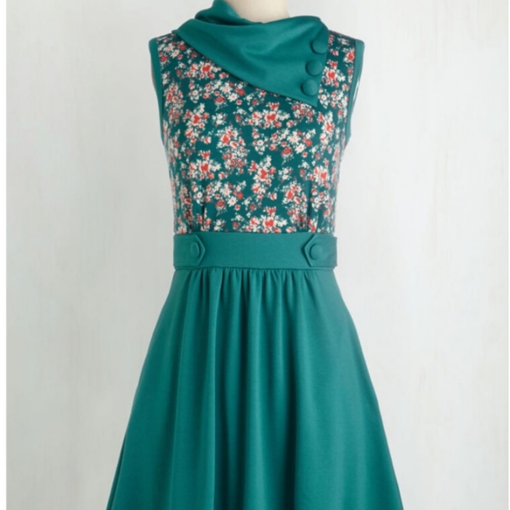 Modcloth Coach Tour Dress in Teal Garden- Size L